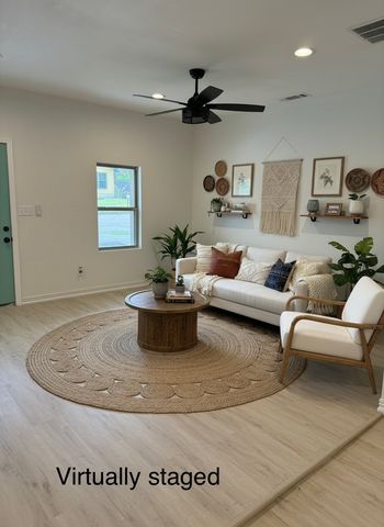 811 W Day Street, Denison, TX 75020