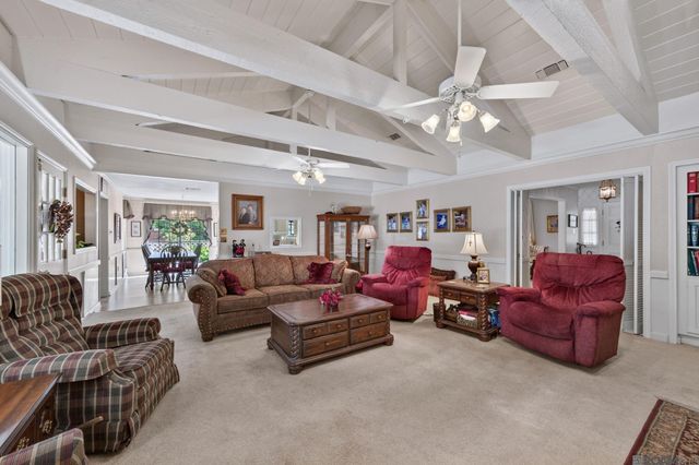 221 E Woodstone Ct, Baton Rouge, LA 70808