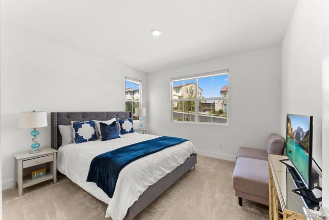 1586 Calle Mayfair, Chula Vista, CA 91913
