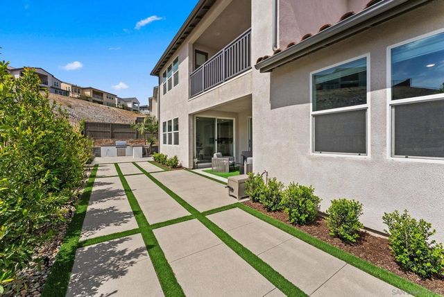 1586 Calle Mayfair, Chula Vista, CA 91913