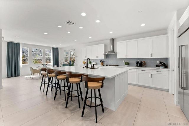 1586 Calle Mayfair, Chula Vista, CA 91913