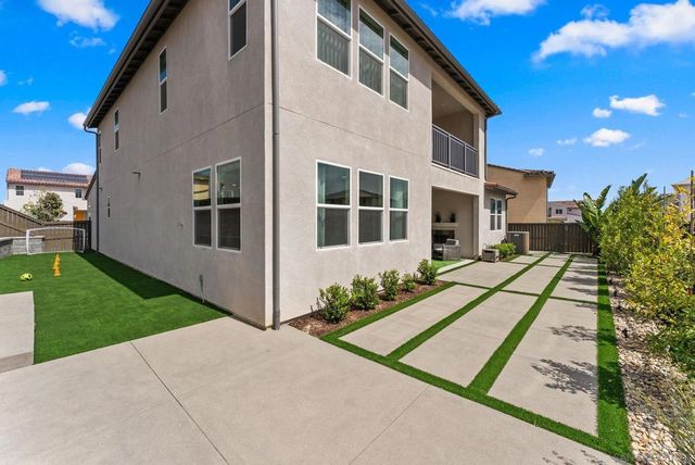 1586 Calle Mayfair, Chula Vista, CA 91913