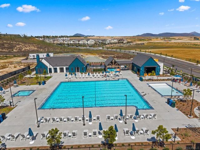 1586 Calle Mayfair, Chula Vista, CA 91913