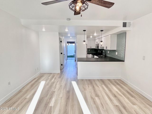 3212 N 70th Street 1018, Scottsdale, AZ 85251