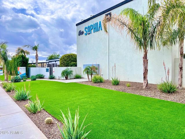 3212 N 70th Street 1018, Scottsdale, AZ 85251