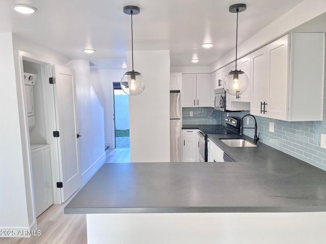 3212 N 70th Street 1018, Scottsdale, AZ 85251