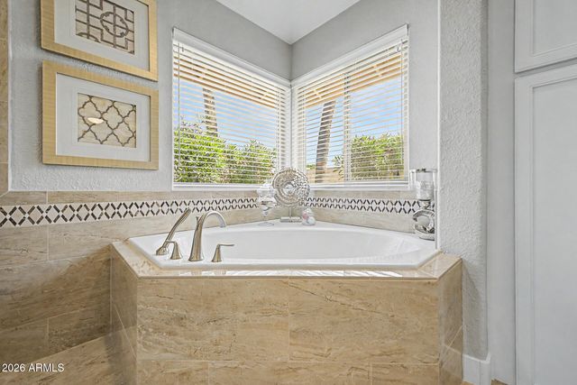 9987 E FANFOL Drive, Scottsdale, AZ 85258