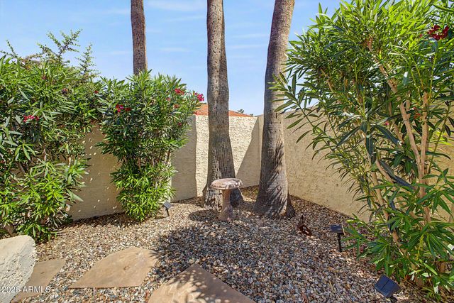 9987 E FANFOL Drive, Scottsdale, AZ 85258