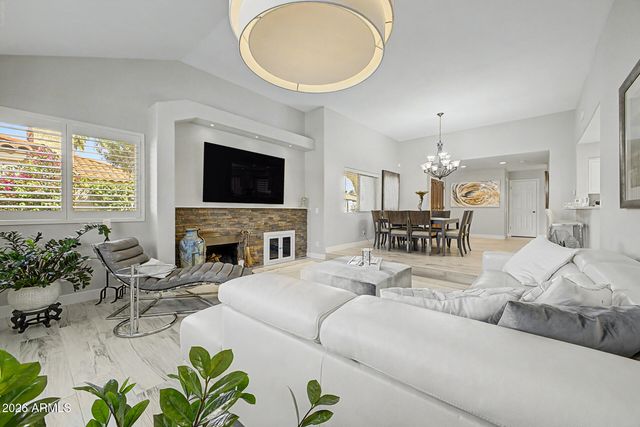 9987 E FANFOL Drive, Scottsdale, AZ 85258