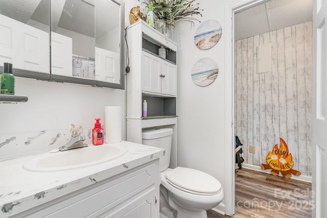 2128 23rd Street Court NE 2, Hickory, NC 28601