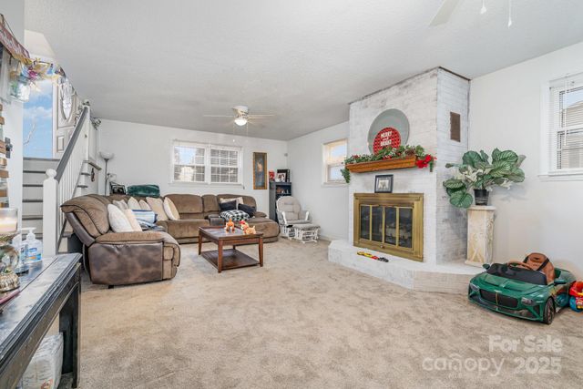 2128 23rd Street Court NE 2, Hickory, NC 28601