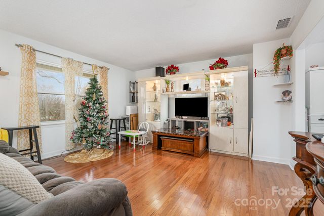 2128 23rd Street Court NE 2, Hickory, NC 28601