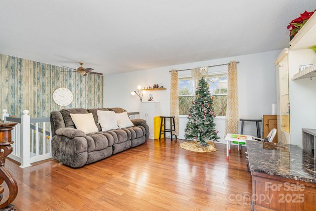 2128 23rd Street Court NE 2, Hickory, NC 28601