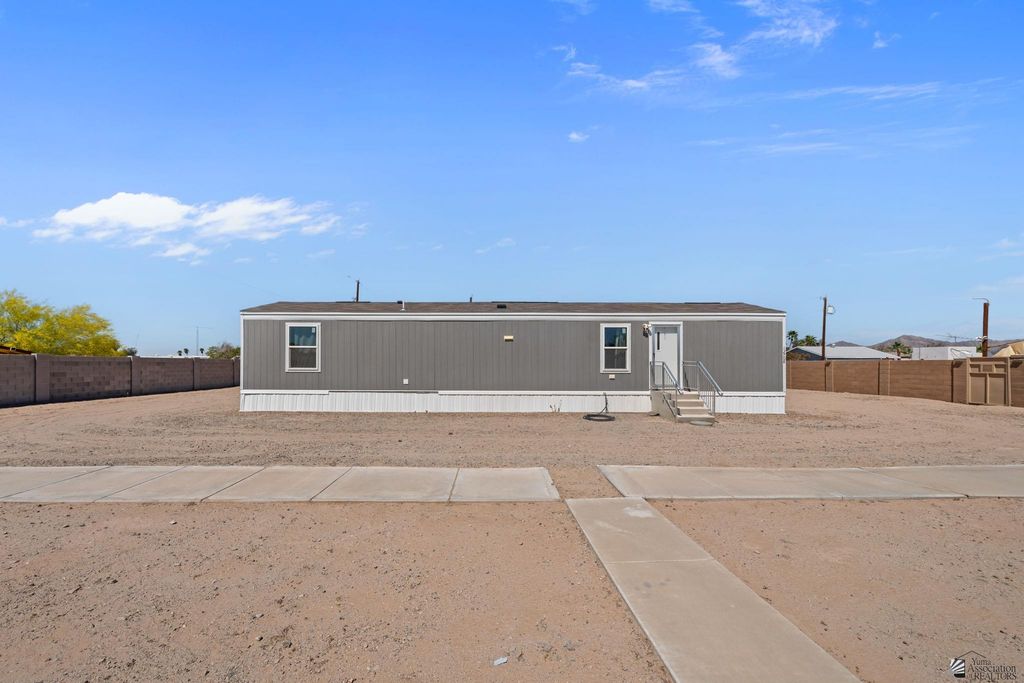 12708 E 42 Pl, Yuma, AZ 85367