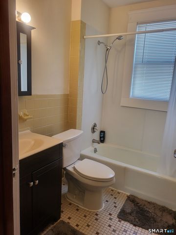 165 Center Street 3, West Haven, CT 06460