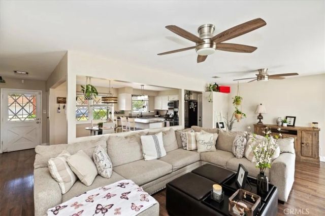 5015 Treehill Place, Riverside, CA 92507