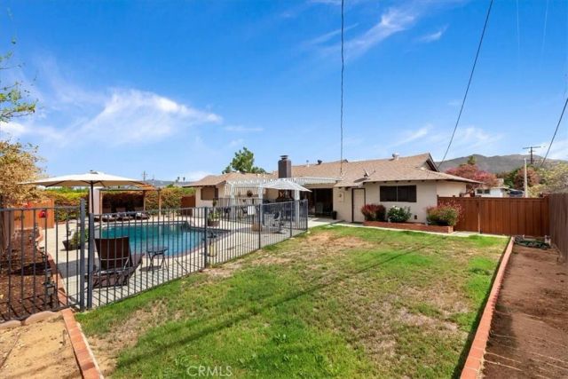 5015 Treehill Place, Riverside, CA 92507