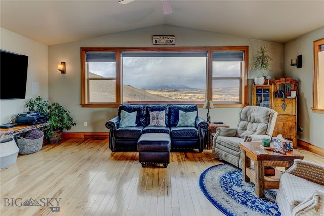 1006 Eagle Court, Livingston, MT 59047