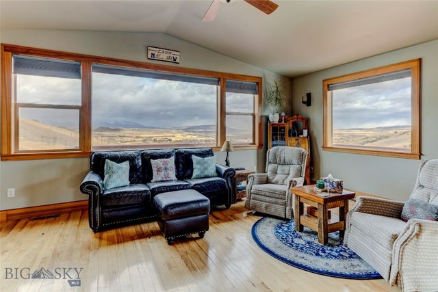 1006 Eagle Court, Livingston, MT 59047