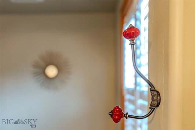 1006 Eagle Court, Livingston, MT 59047