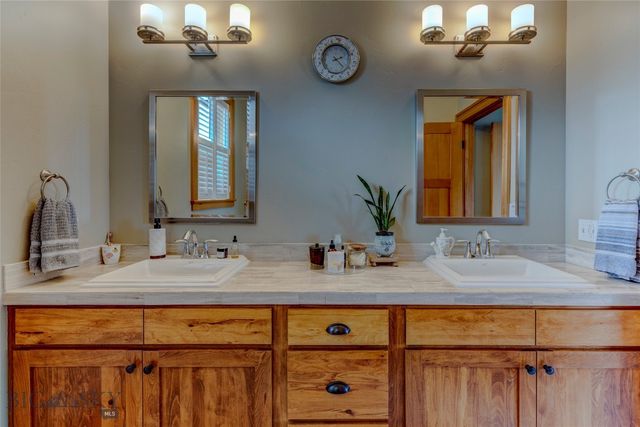 1006 Eagle Court, Livingston, MT 59047