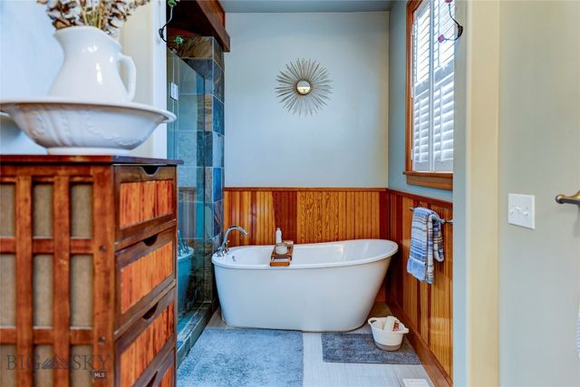 1006 Eagle Court, Livingston, MT 59047