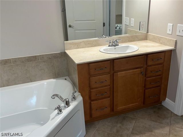 8001 Via Monte Carlo WAY 103, Estero, FL 33928