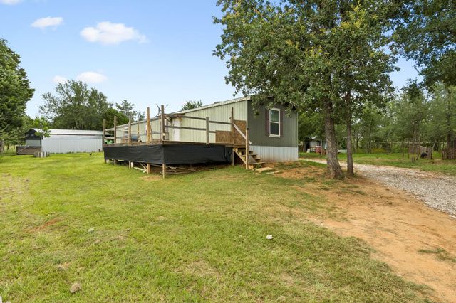 253 N County Line RD C, Elgin, TX 78621