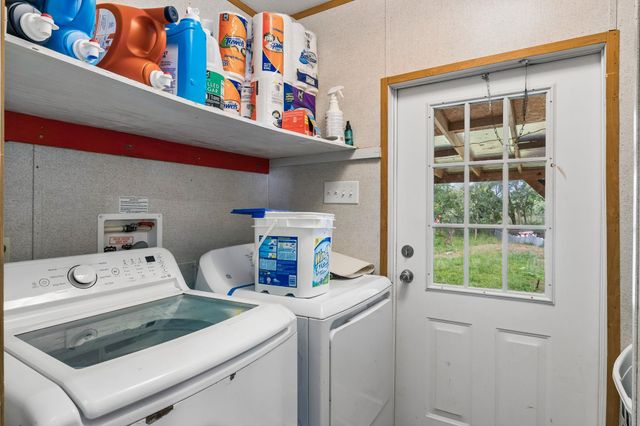 253 N County Line RD C, Elgin, TX 78621