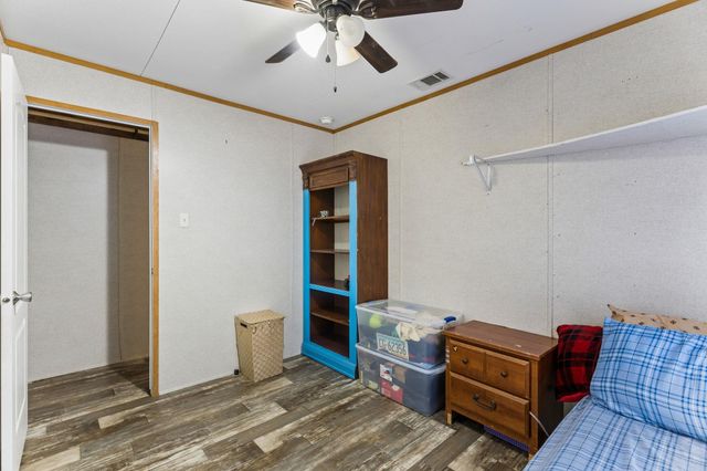 253 N County Line RD C, Elgin, TX 78621