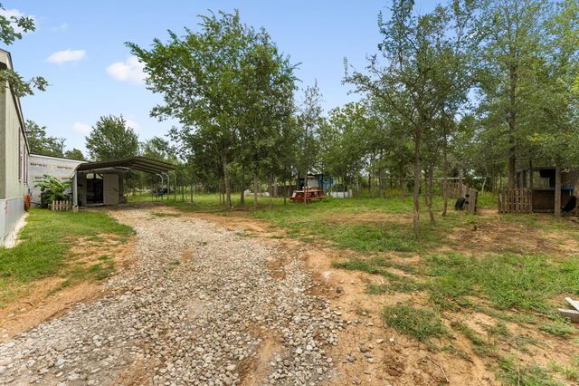 253 N County Line RD C, Elgin, TX 78621