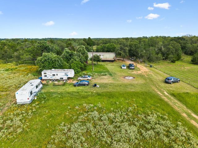 253 N County Line RD C, Elgin, TX 78621