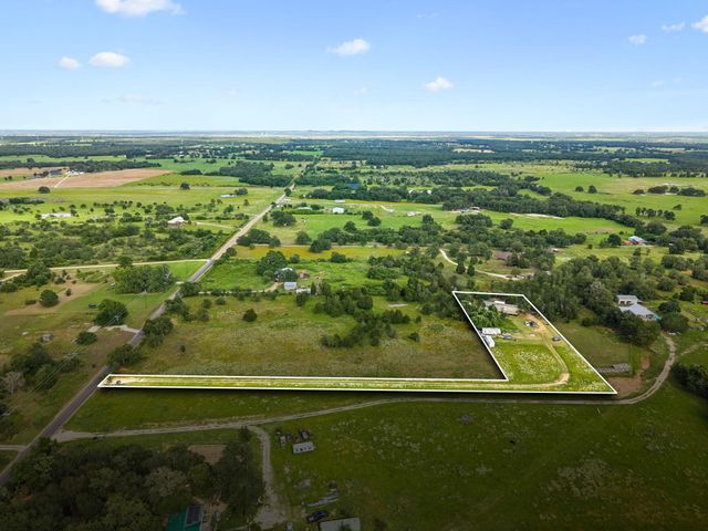 253 N County Line RD C, Elgin, TX 78621