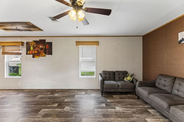 253 N County Line RD C, Elgin, TX 78621