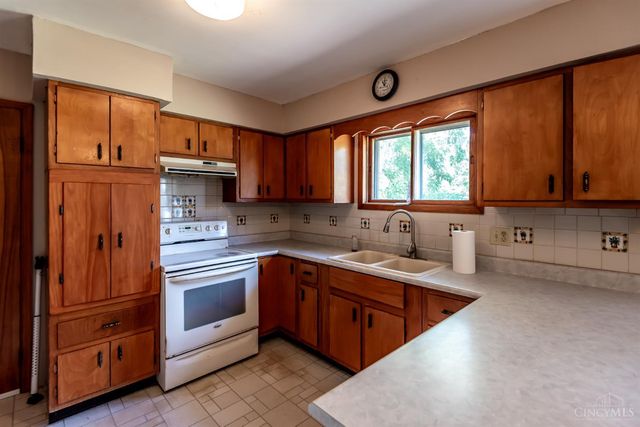 800 Florence Avenue, Loveland, OH 45140