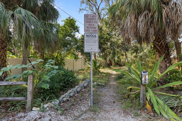 839 40TH STREET, Sarasota, FL 34234