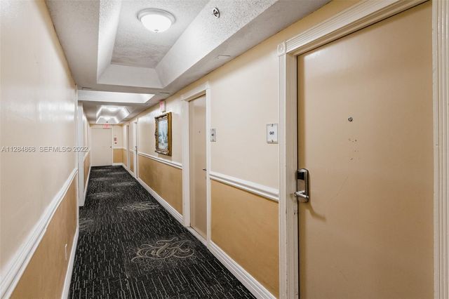 19201 Collins Avenue 641, Sunny Isles Beach, FL 33160