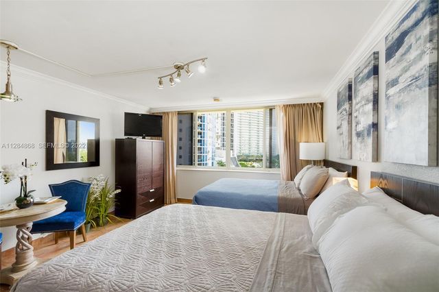 19201 Collins Avenue 641, Sunny Isles Beach, FL 33160