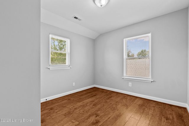 212 Harlan Ave, Louisville, KY 40214