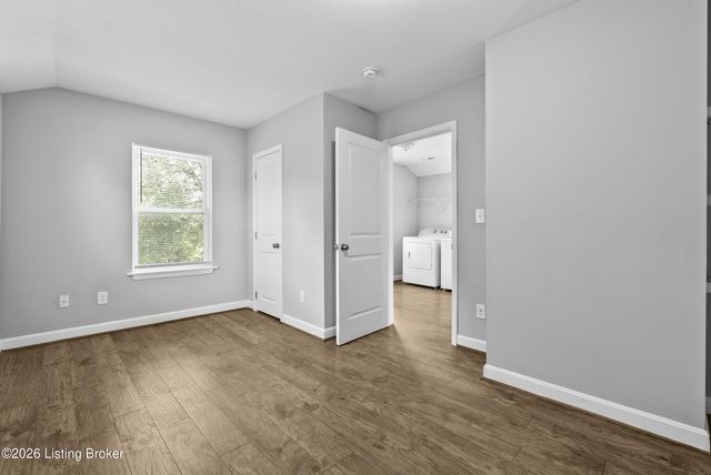 212 Harlan Ave, Louisville, KY 40214