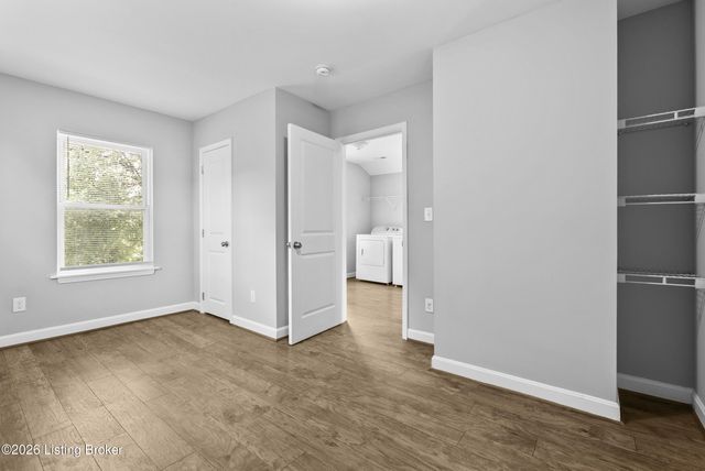 212 Harlan Ave, Louisville, KY 40214