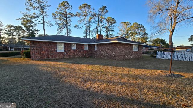 105 Rosemont Road, Glennville, GA 30427