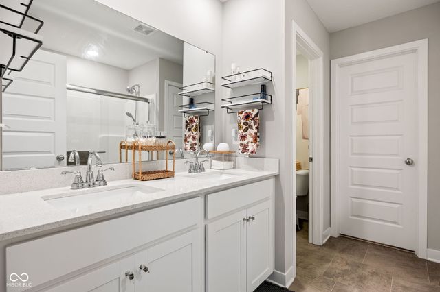 19997 Fenside Xing, Westfield, IN 46074