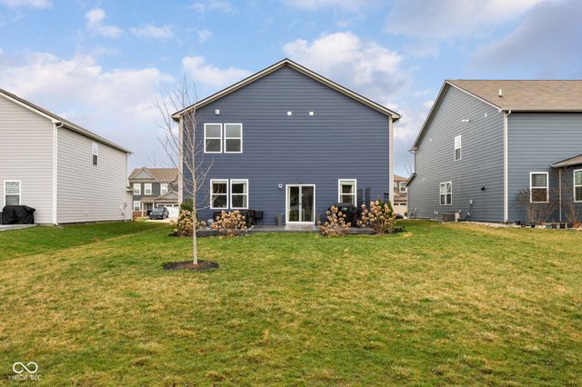 19997 Fenside Xing, Westfield, IN 46074