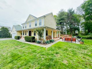 598 Nichols Avenue, Stratford, CT 06614