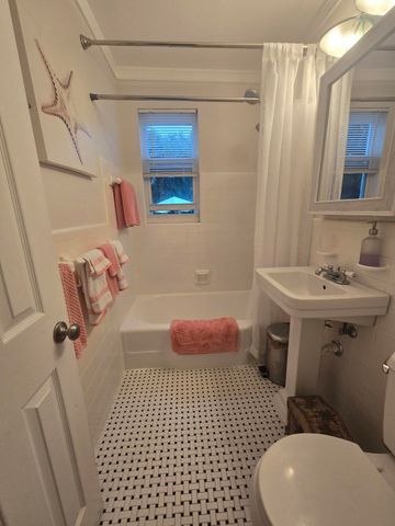 902 E Boca Raton Road, Boca Raton, FL 33432