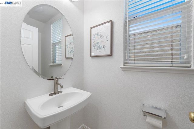5102 Kino Ct, Dublin, CA 94568
