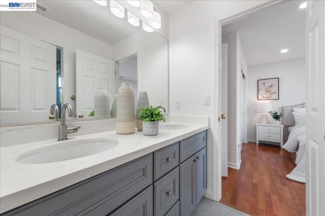 5102 Kino Ct, Dublin, CA 94568