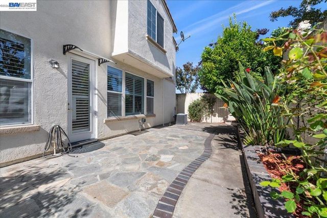5102 Kino Ct, Dublin, CA 94568