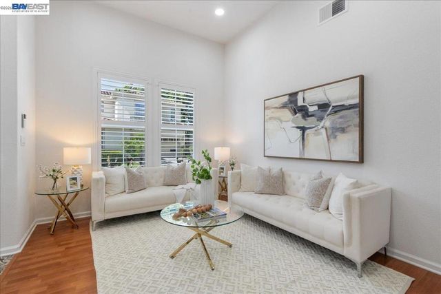 5102 Kino Ct, Dublin, CA 94568